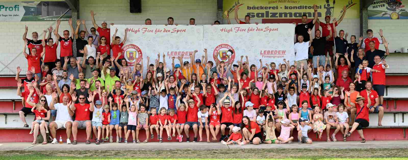 Kids-Cup-Teilnehmer mit den SSV-Helfern
